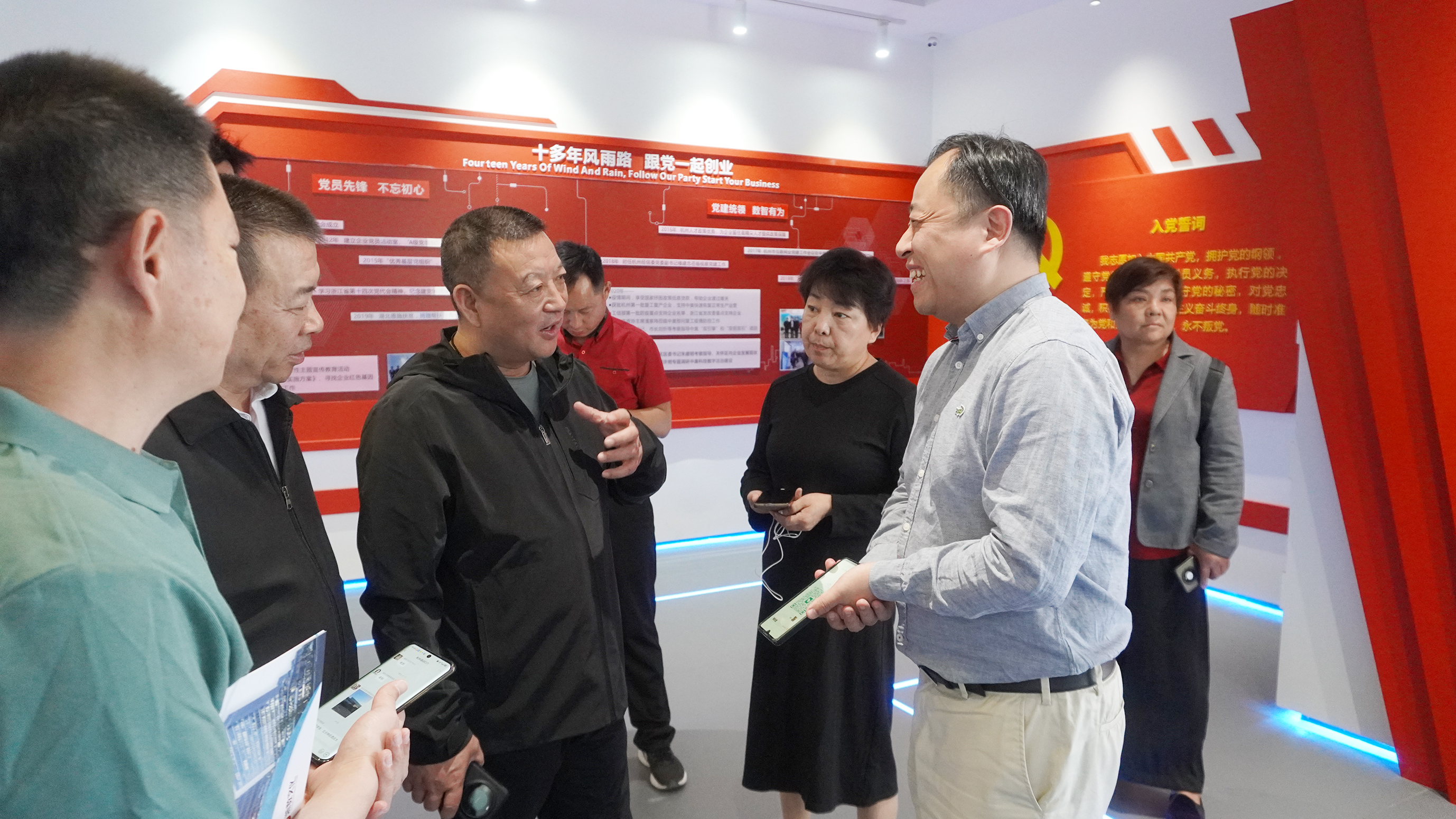 新疆阿克蘇工商聯杜鋒云副主席一行來訪中奧視察